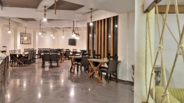 Om Sanctuary Resort By Pinks Hospitality Rupawati Ngoại thất bức ảnh