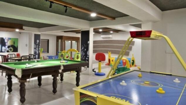 Om Sanctuary Resort By Pinks Hospitality Rupawati Ngoại thất bức ảnh